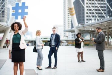 Como usar hashtags effectively no LinkedIn